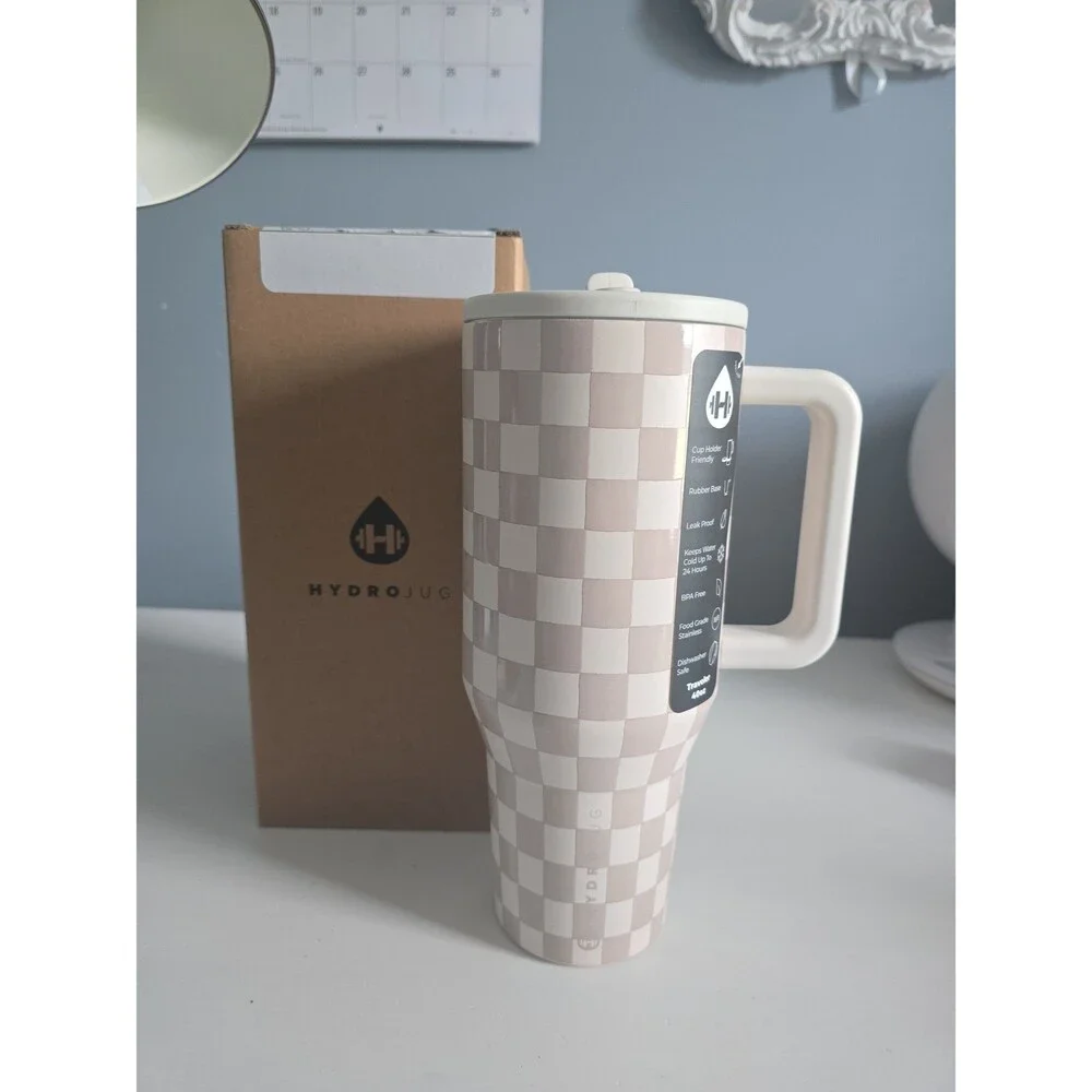 Hydrojug 40 oz Traveler in SANDSTONE LIMITED EDITION WITNEY CARSON LAUNCH NEW